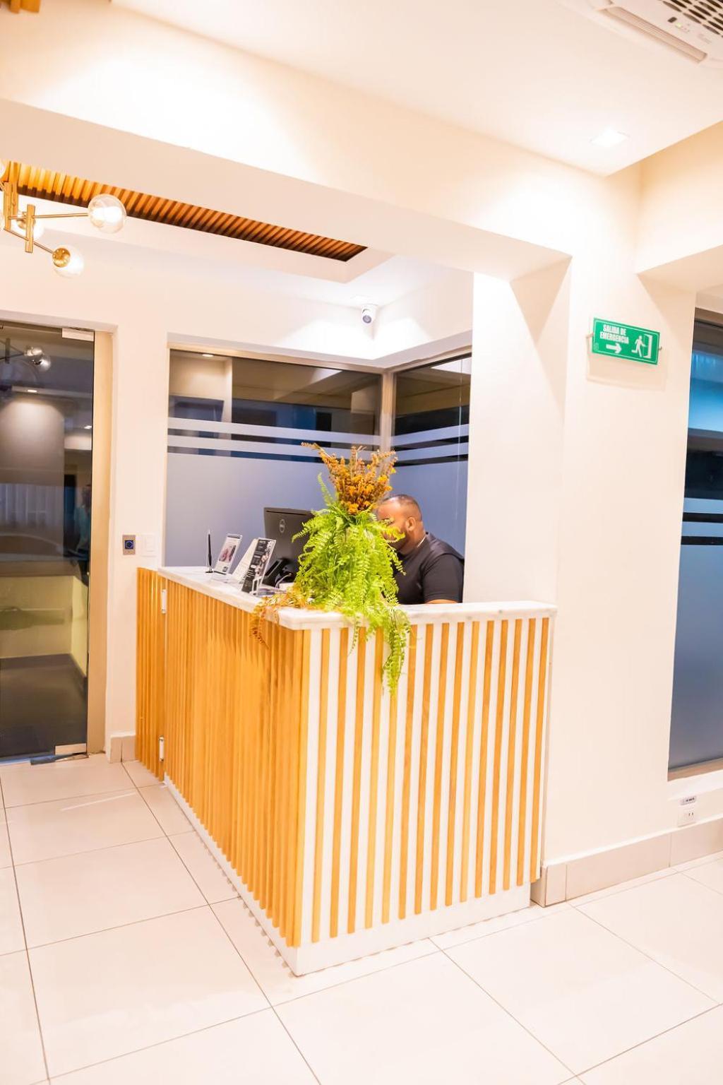 Hotel Stay Here Suites Santo Domingo Exterior foto