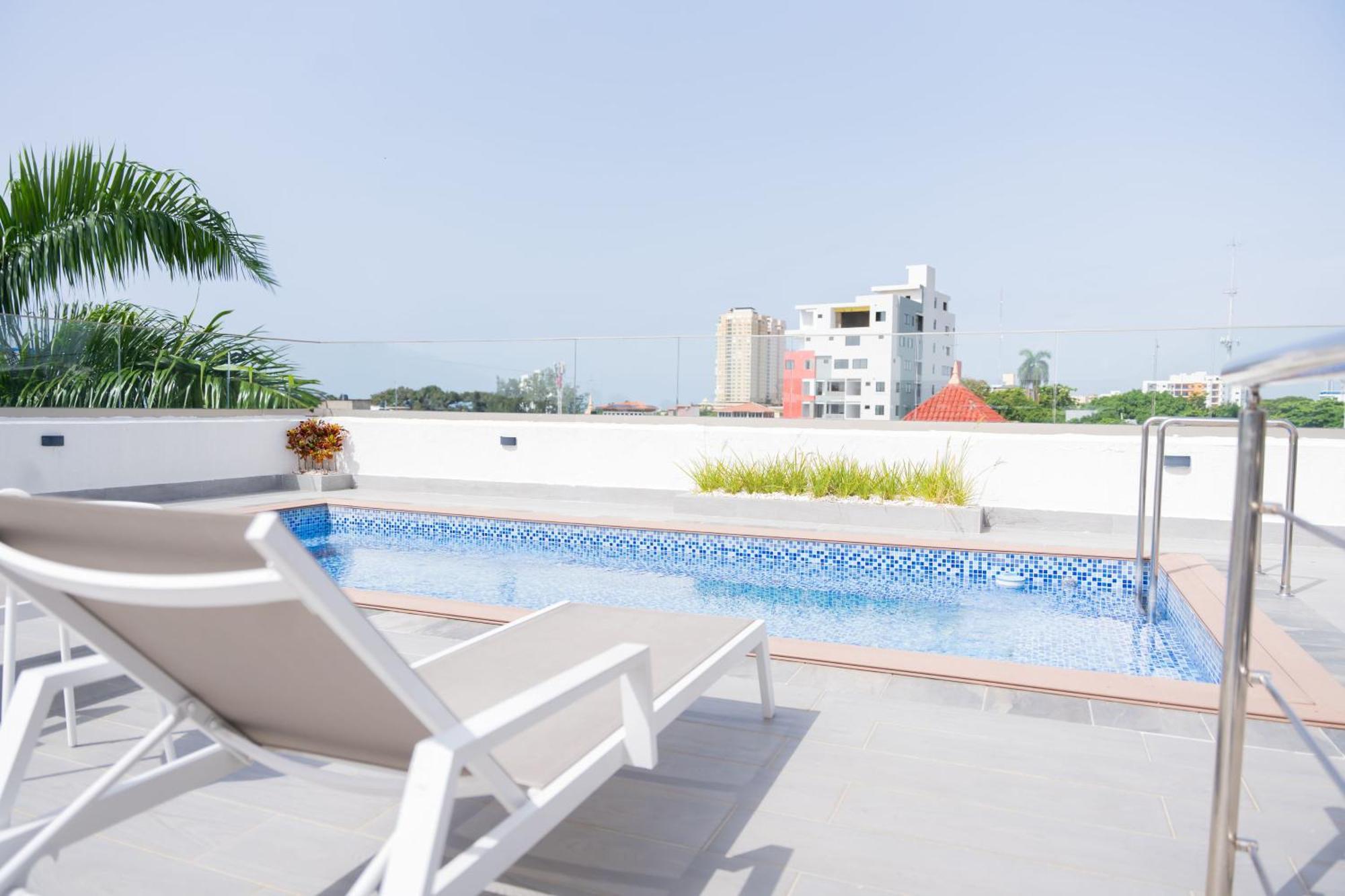 Hotel Stay Here Suites Santo Domingo Exterior foto